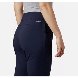 Columbia Women's Active Fit Omni-Shield Pull-On Capri Blue